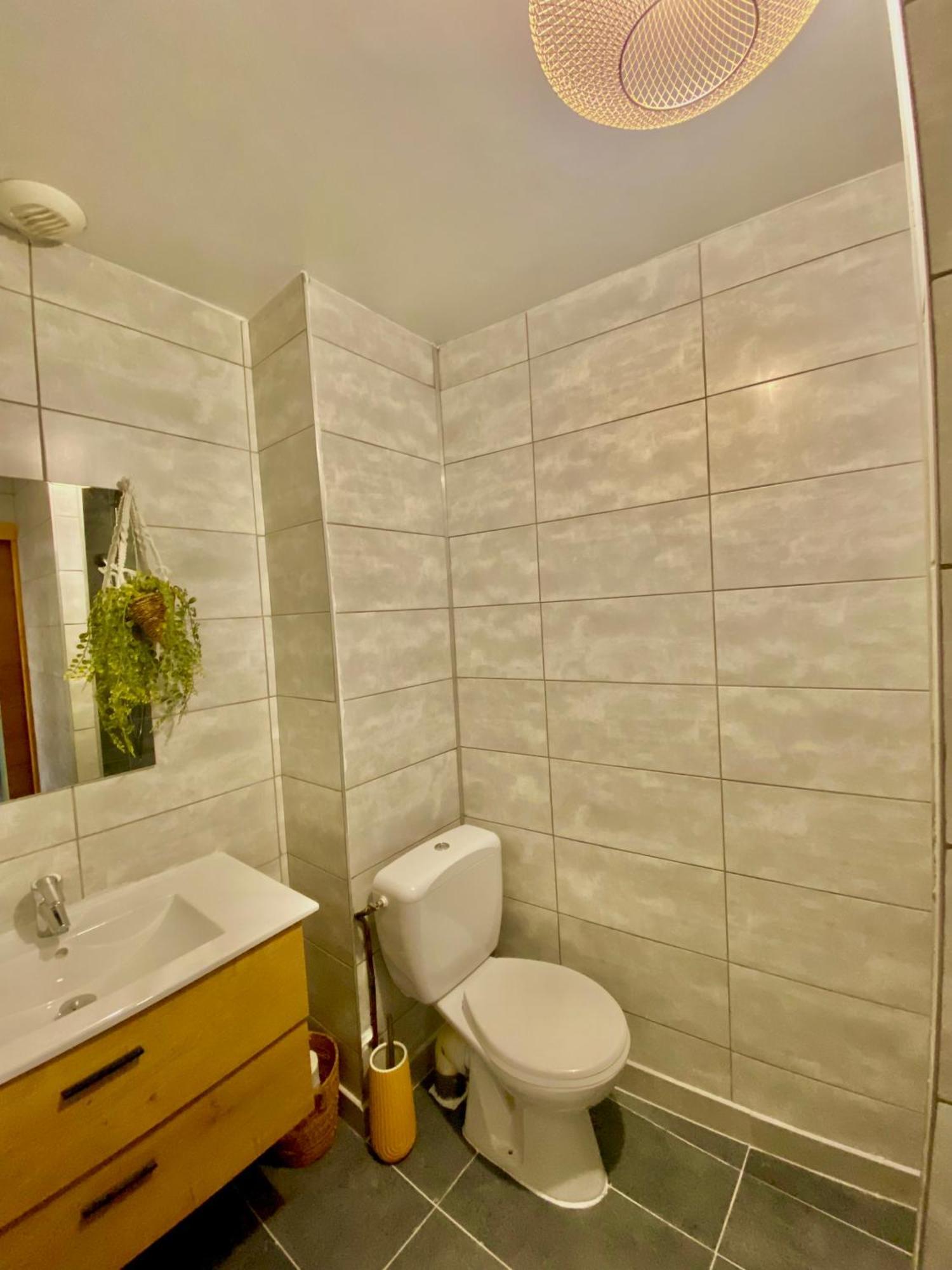 Appartement Chloe Du Lac Montferrat  外观 照片