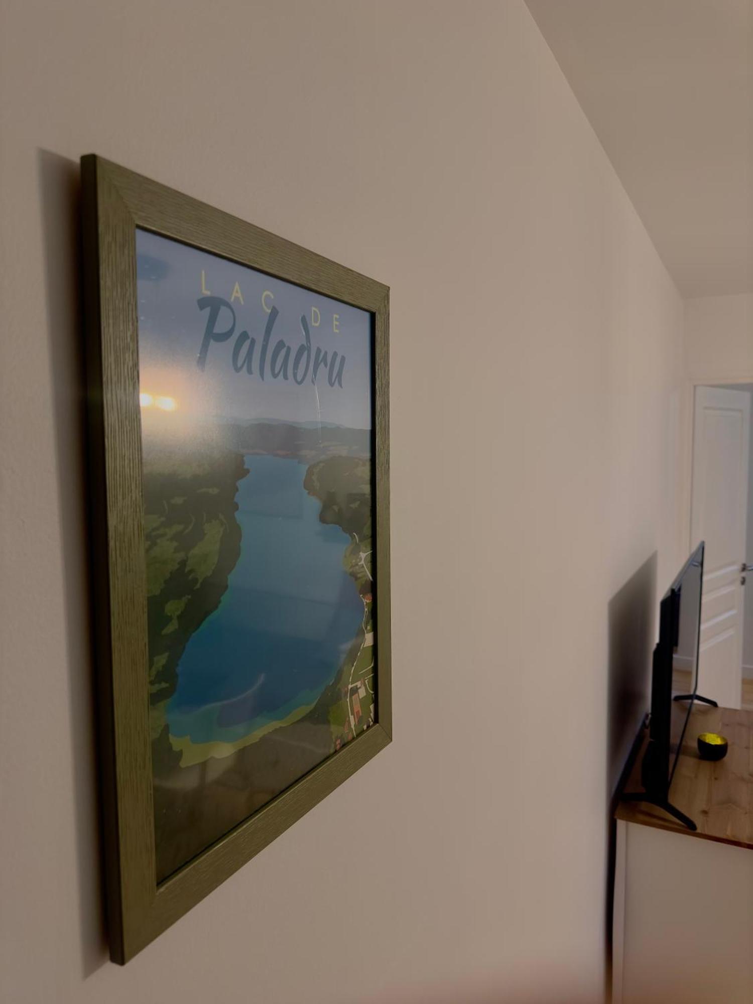 Appartement Chloe Du Lac Montferrat  外观 照片