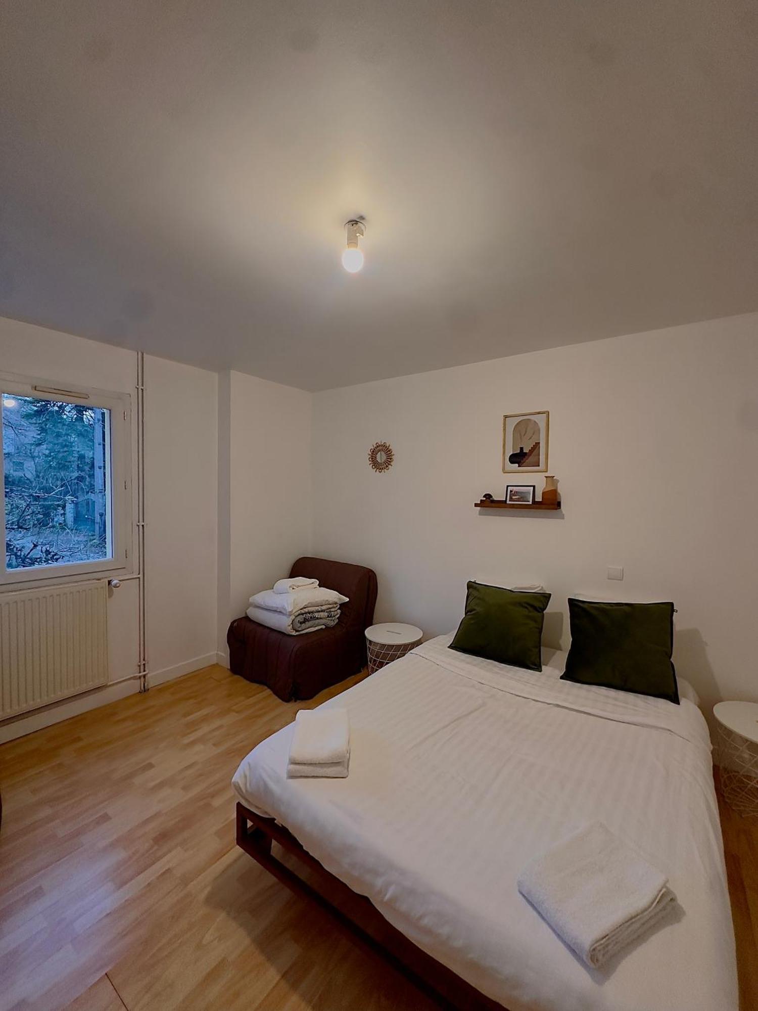 Appartement Chloe Du Lac Montferrat  外观 照片