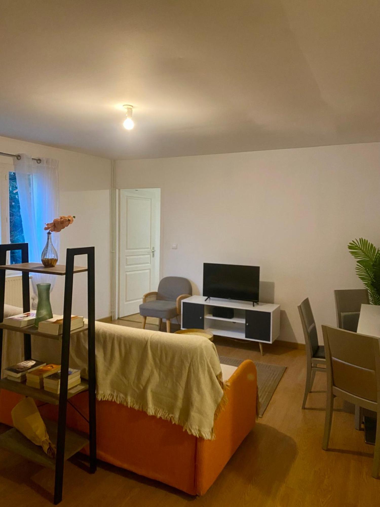 Appartement Chloe Du Lac Montferrat  外观 照片