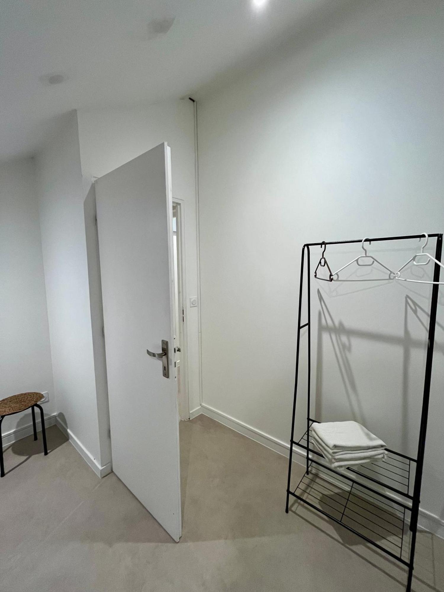 Appartement Chloe Du Lac Montferrat  外观 照片