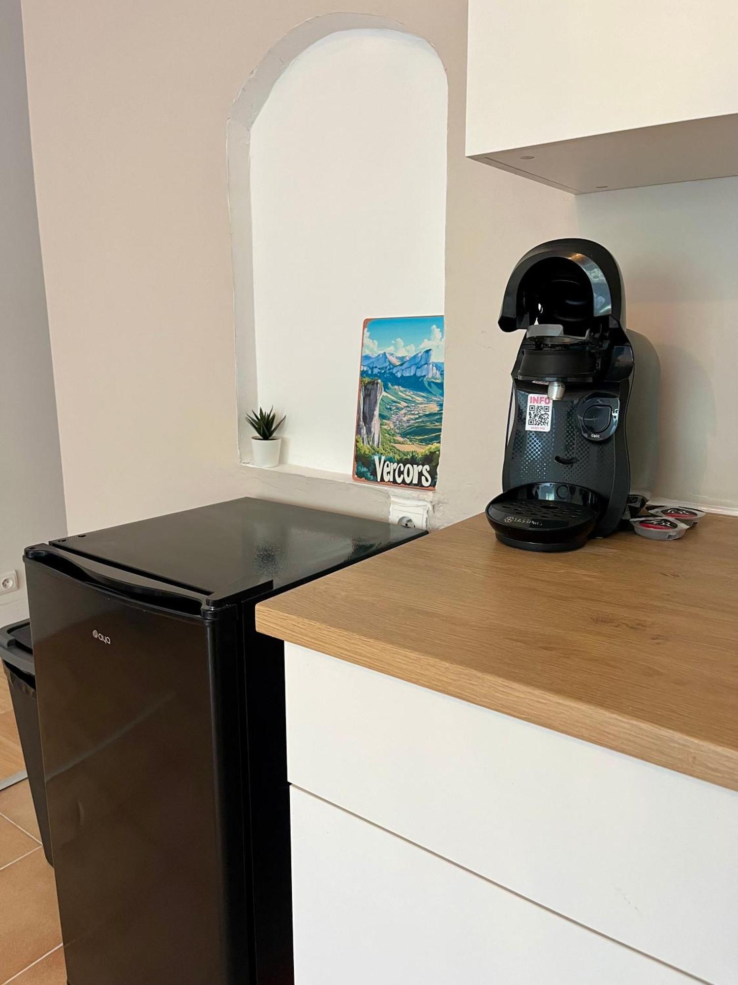 Appartement Chloe Du Lac Montferrat  外观 照片