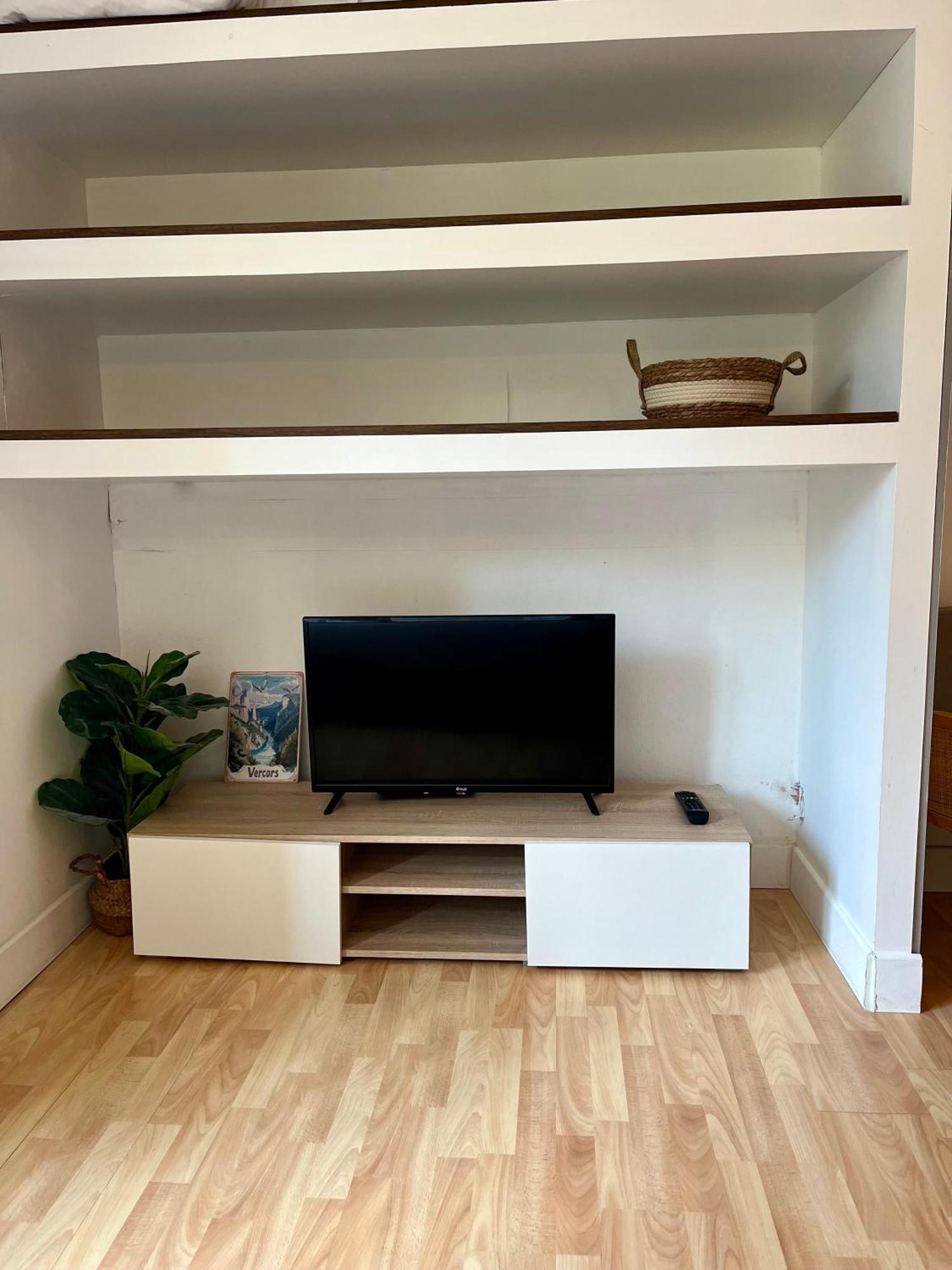 Appartement Chloe Du Lac Montferrat  外观 照片